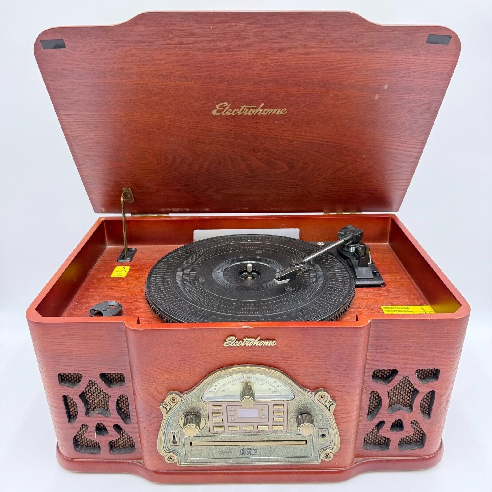 Electrohome Wellington Retro Music System -Turntable CD, Aux In Radio WORKING