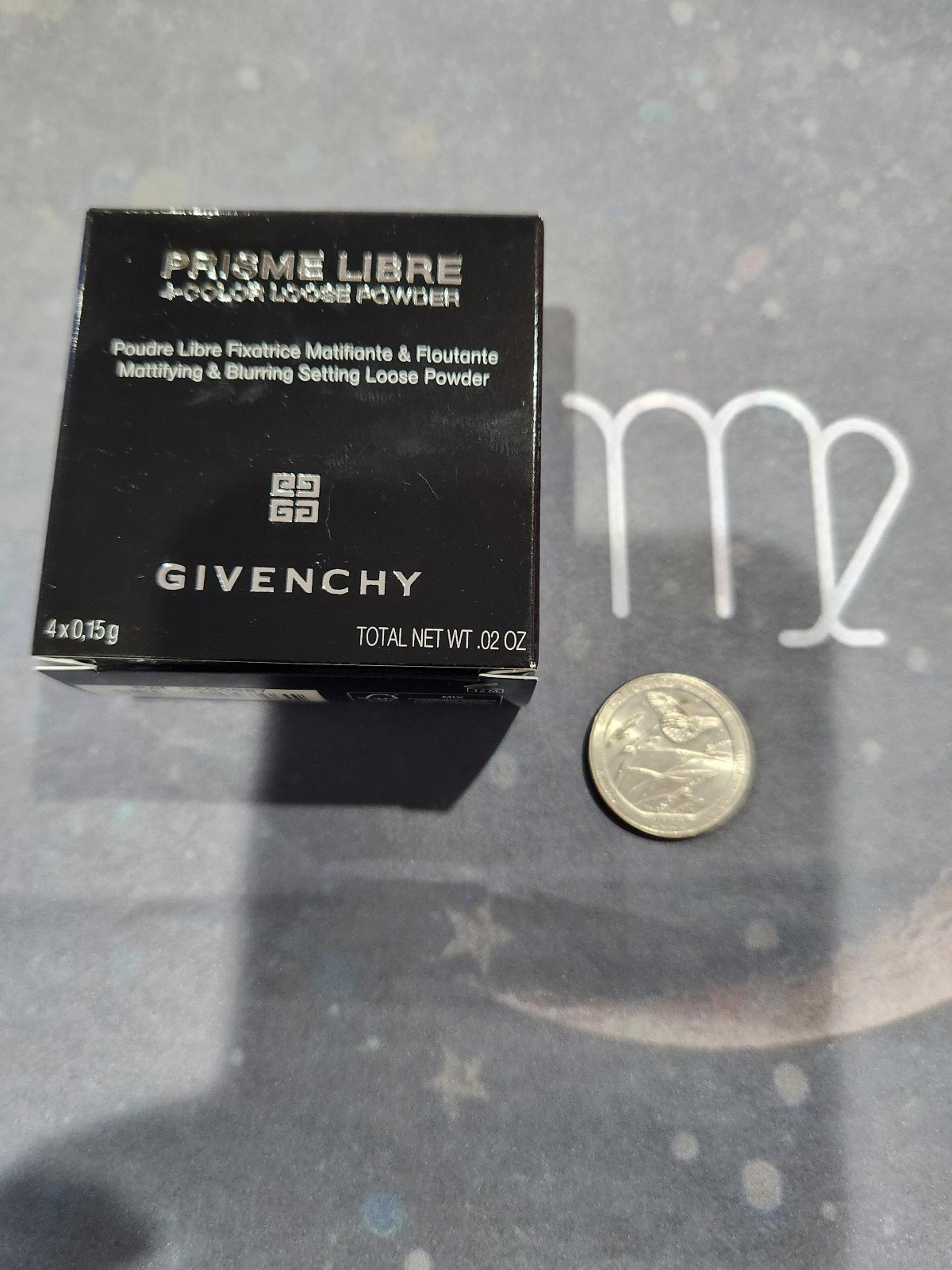 Givenchy mattifying & blurring setting loose face powder