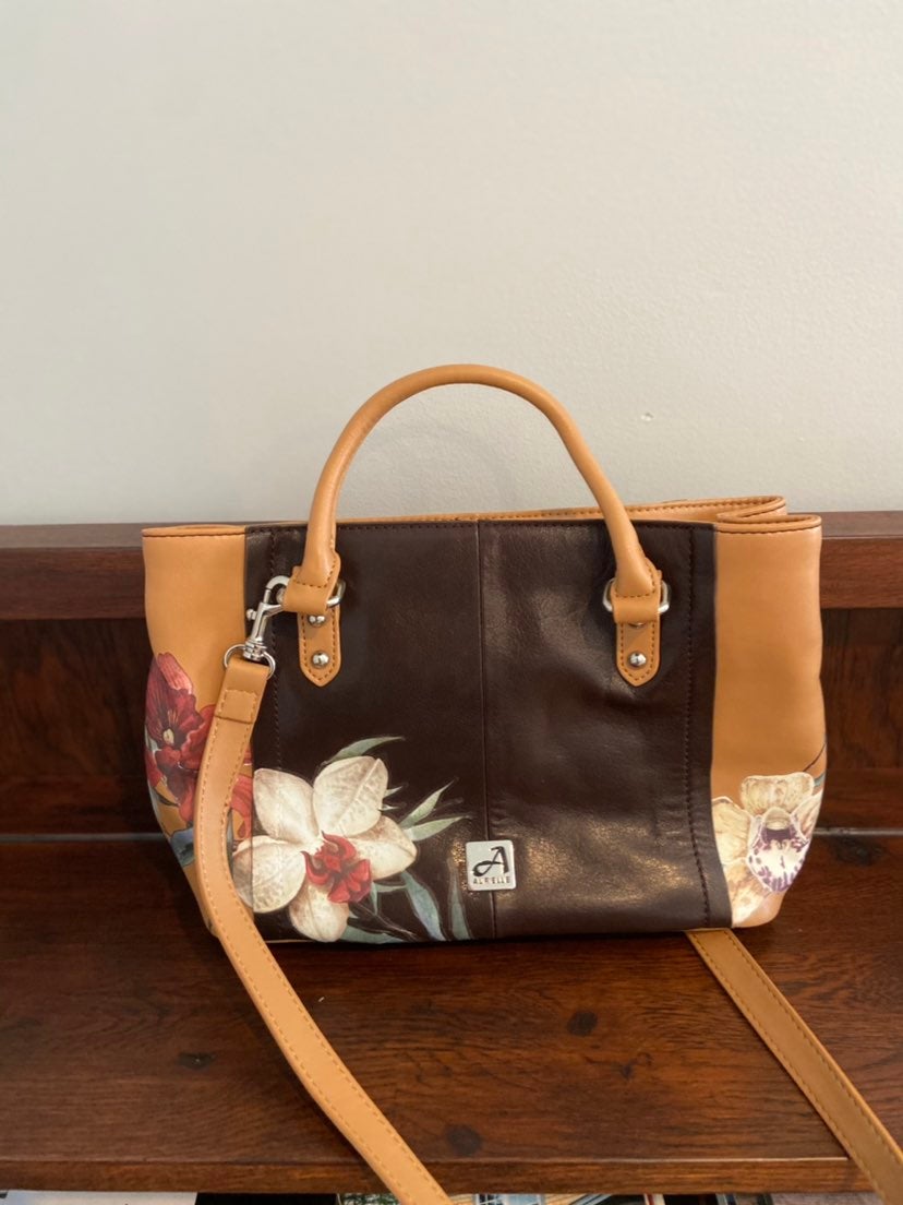 Small Satchel W/Crossbody Strap