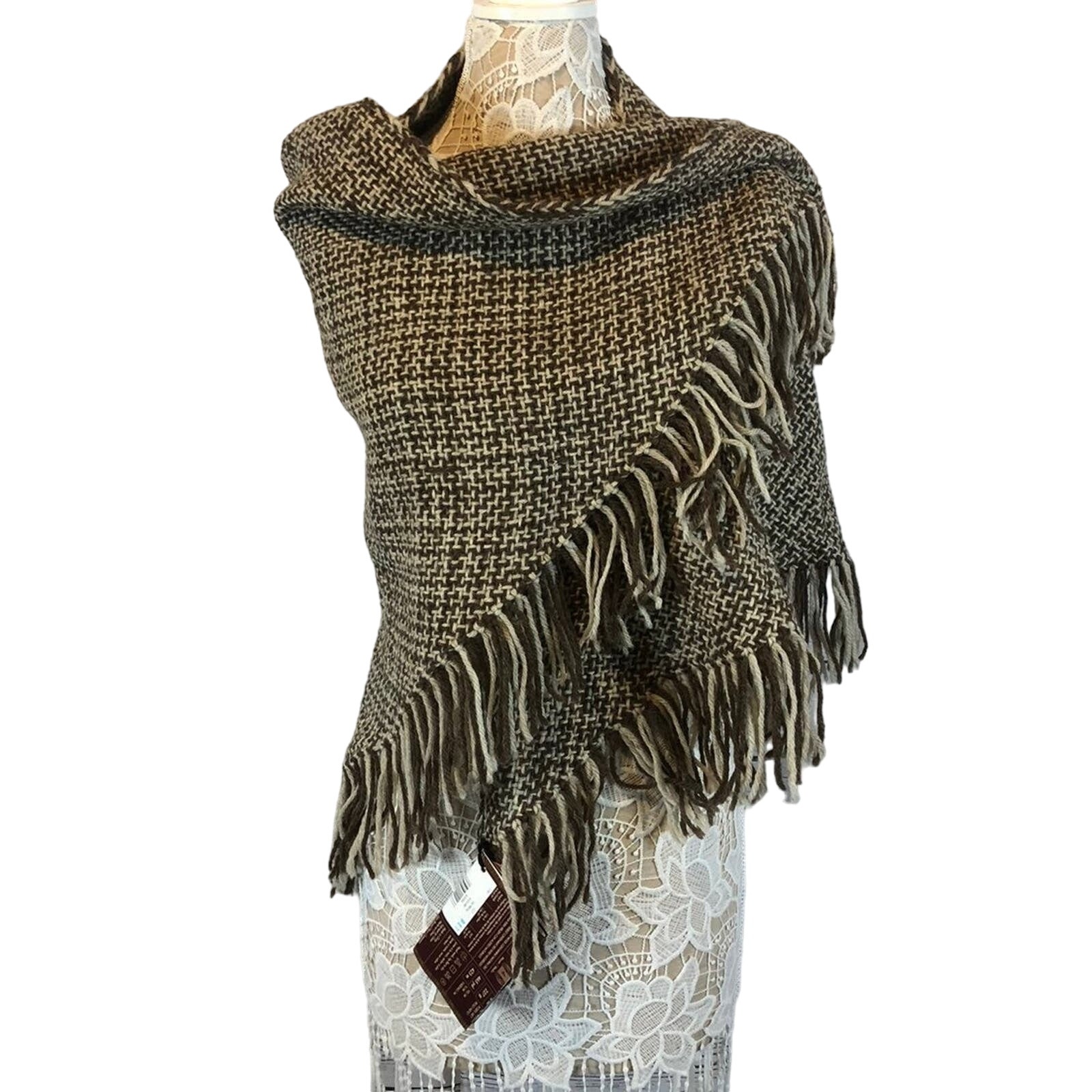 NWT SONSEEKER SHAWLS Woven comforts Handmade shawl fishermen's wool