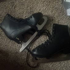 Unisex figure skates