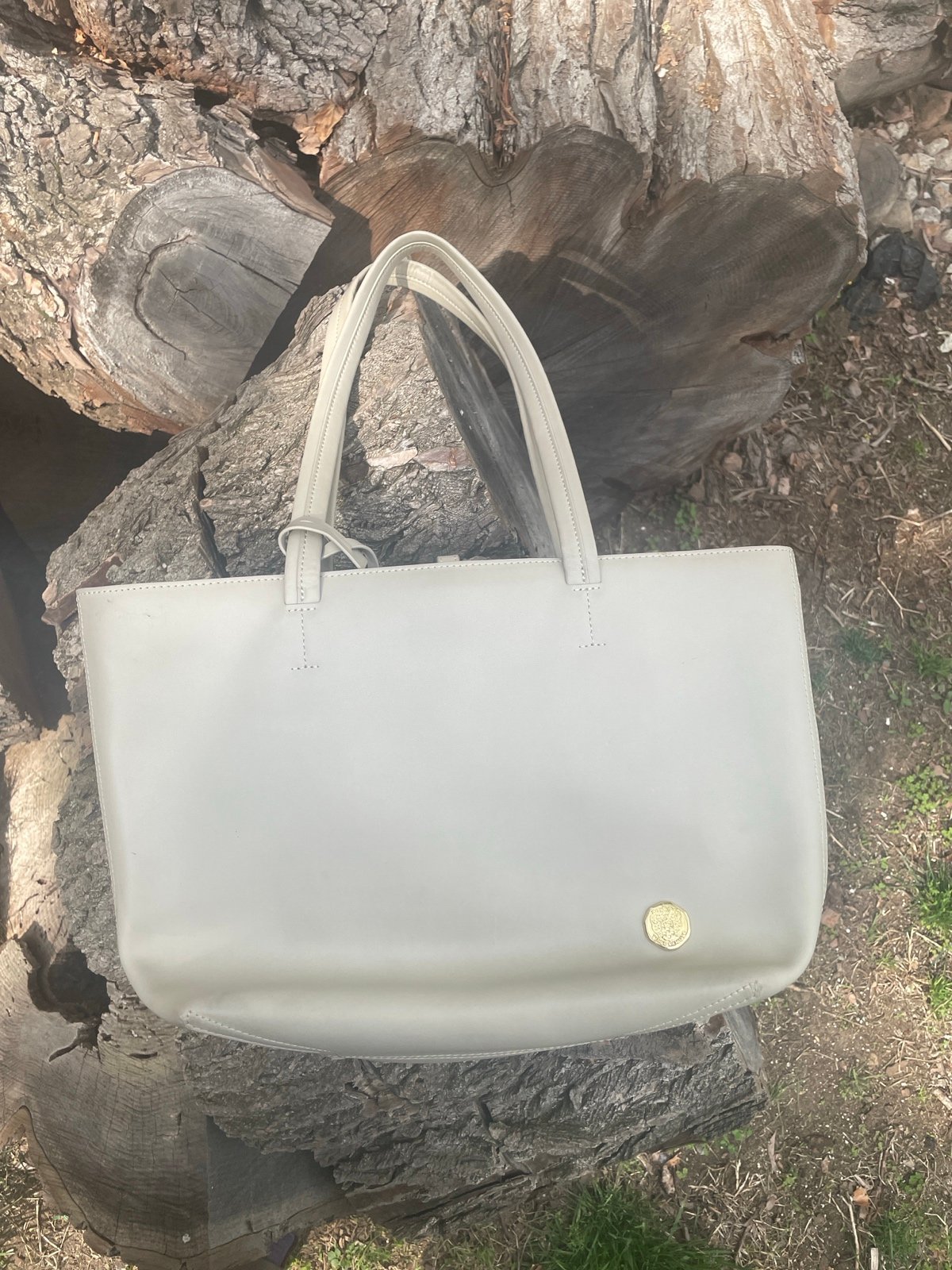 Vince Camuto tote