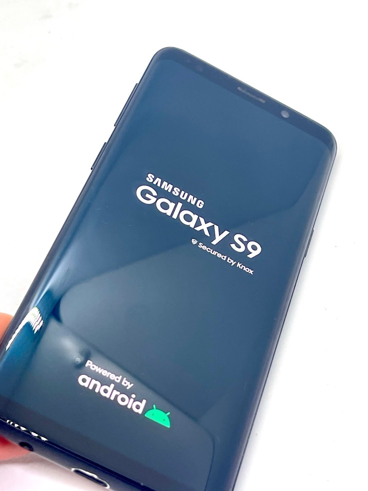 Samsung Galaxy S9 64 GB (unlocked) smart phone