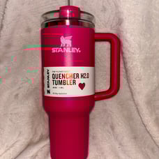 Stanley 40oz Tumbler Cosmo Pink Heart NEW