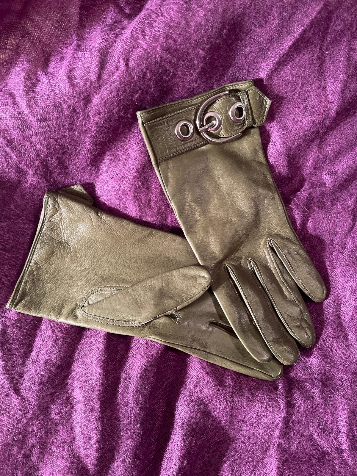 Neiman Marcus Leather Gloves