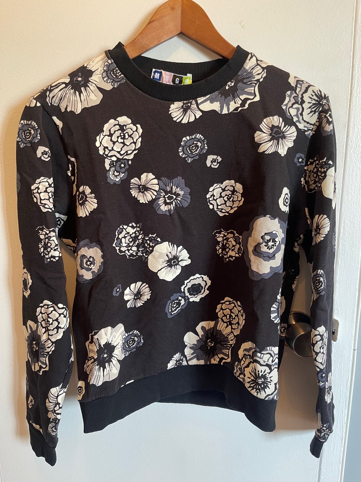 Authentic MSGM Sweater. Made in Italy.