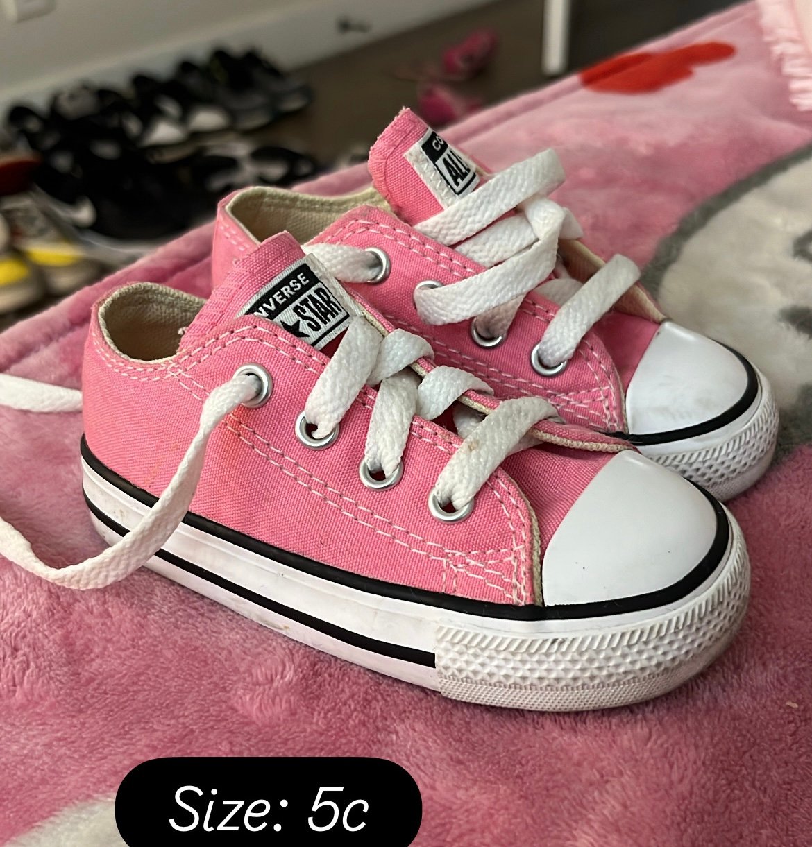 Pink converse