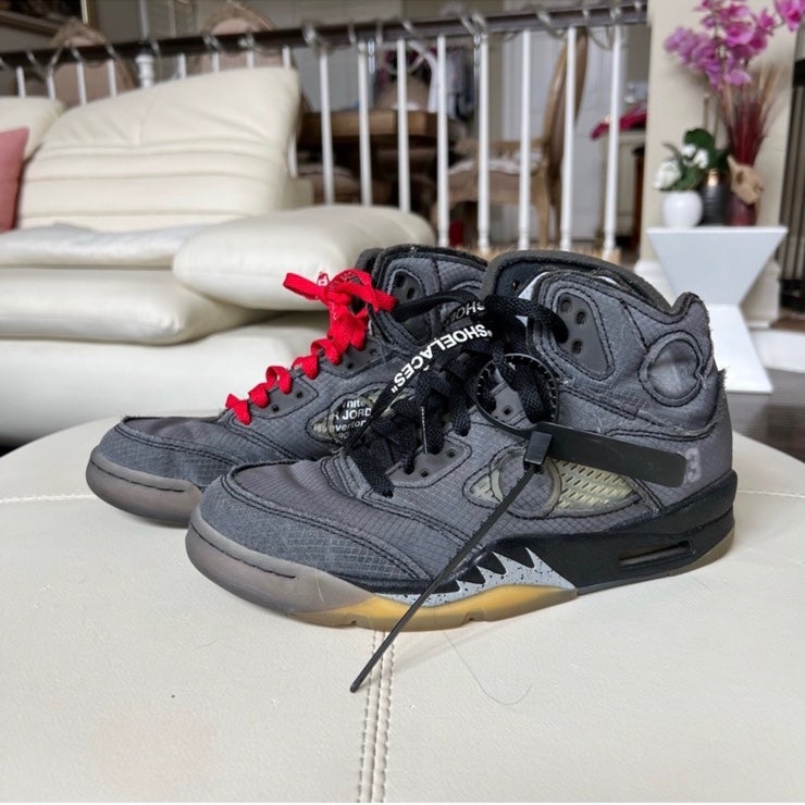 Off White Jordan 5 Retro