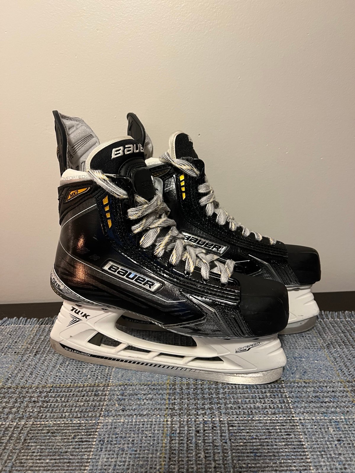 Bauer Supreme MX3 Hockey Skate
