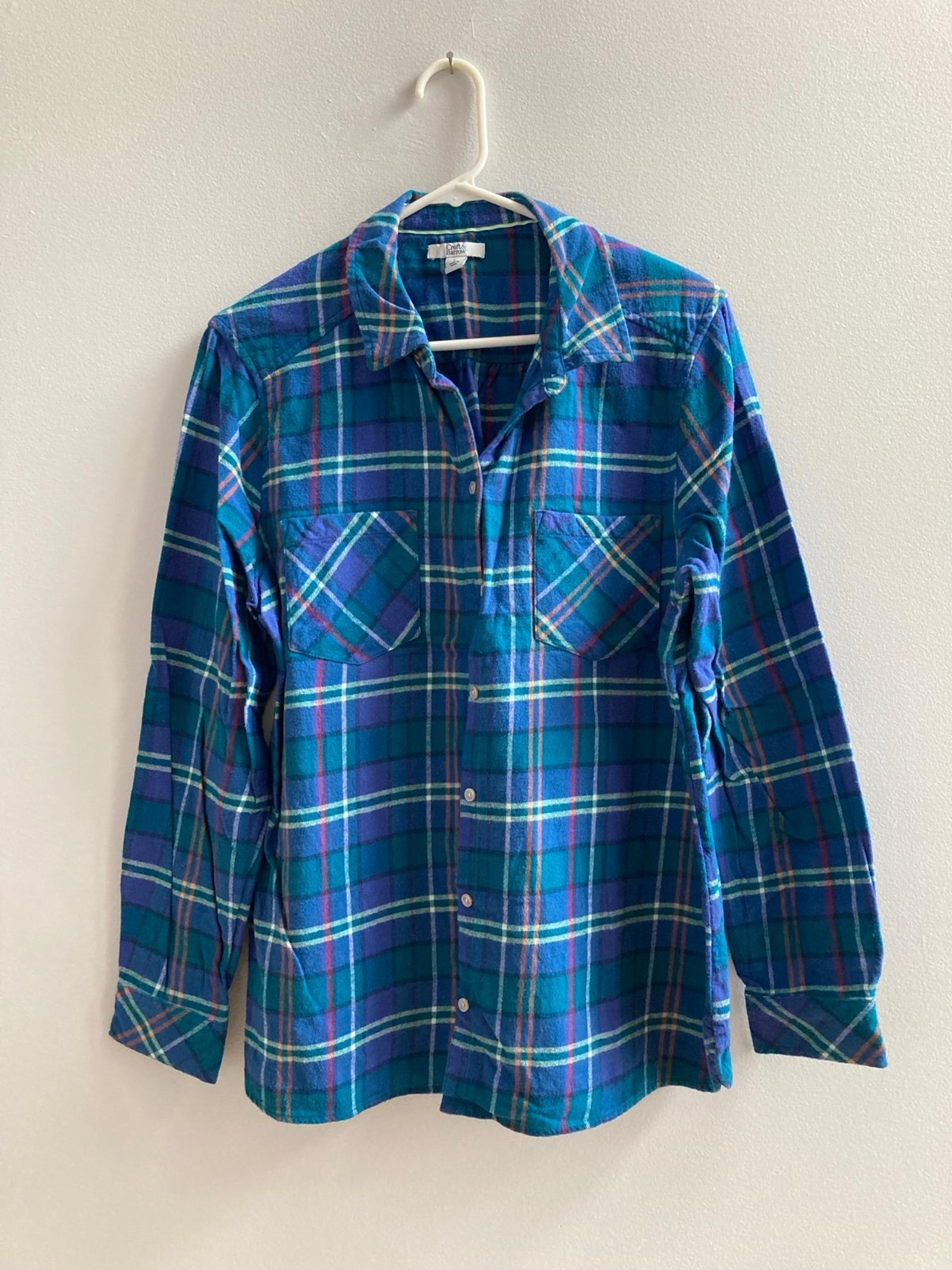 Croft & Barrow Plaid LS Button Down Shirt, women’s Size L