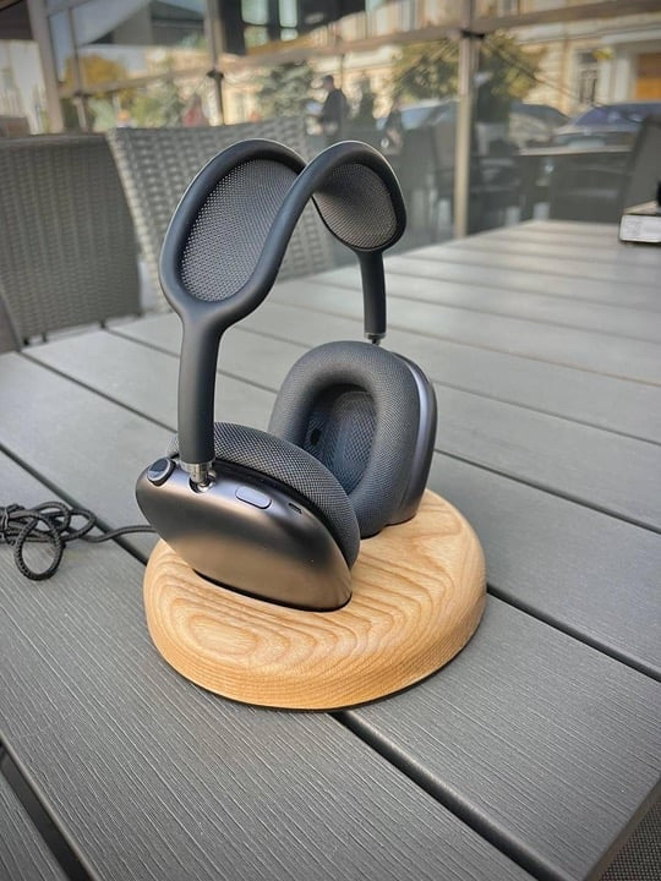 AirPods Max Charging Stand | Wooden stand designed specifically for your AirPods
