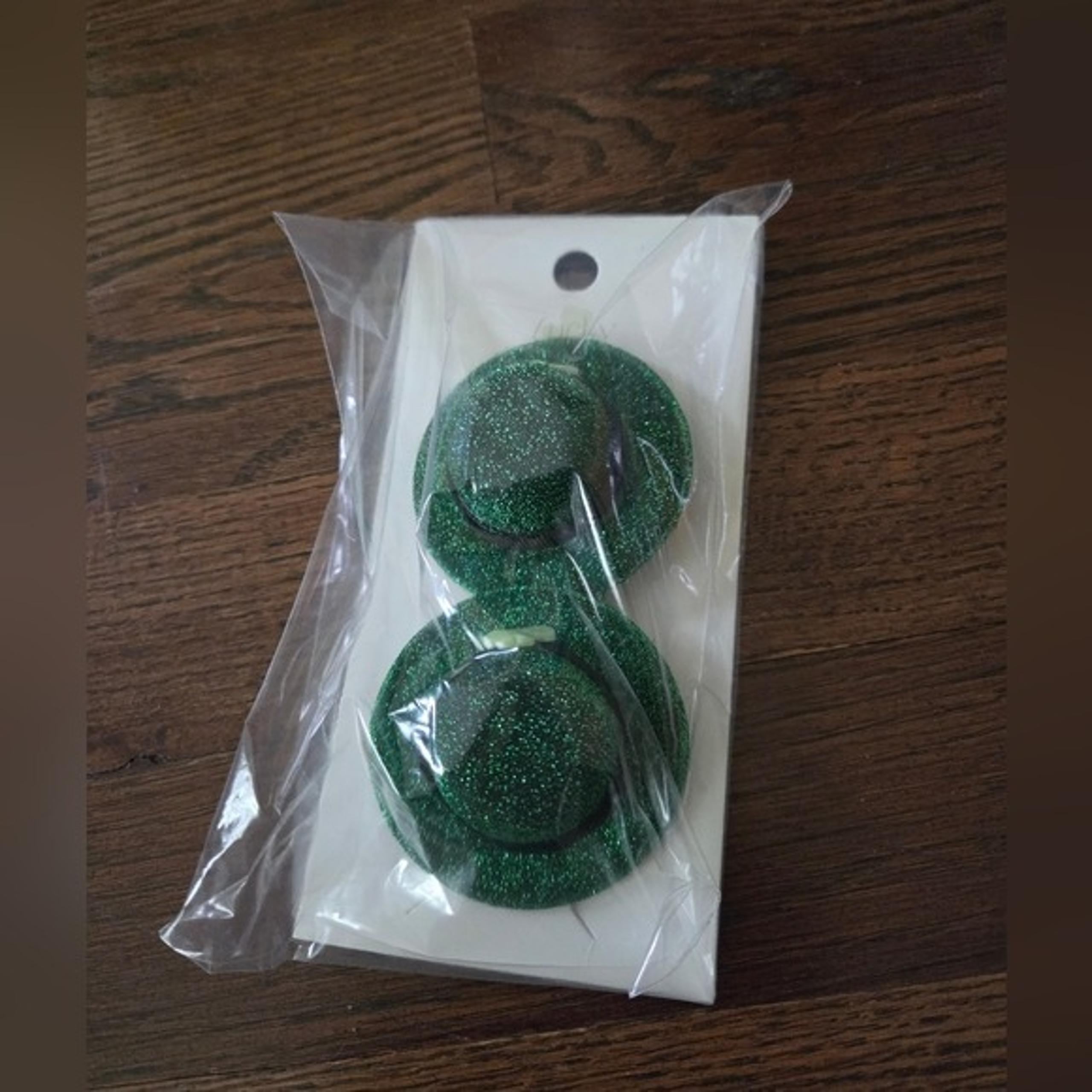 NEW Green Glitter Leprechaun Hat Hair Clippies