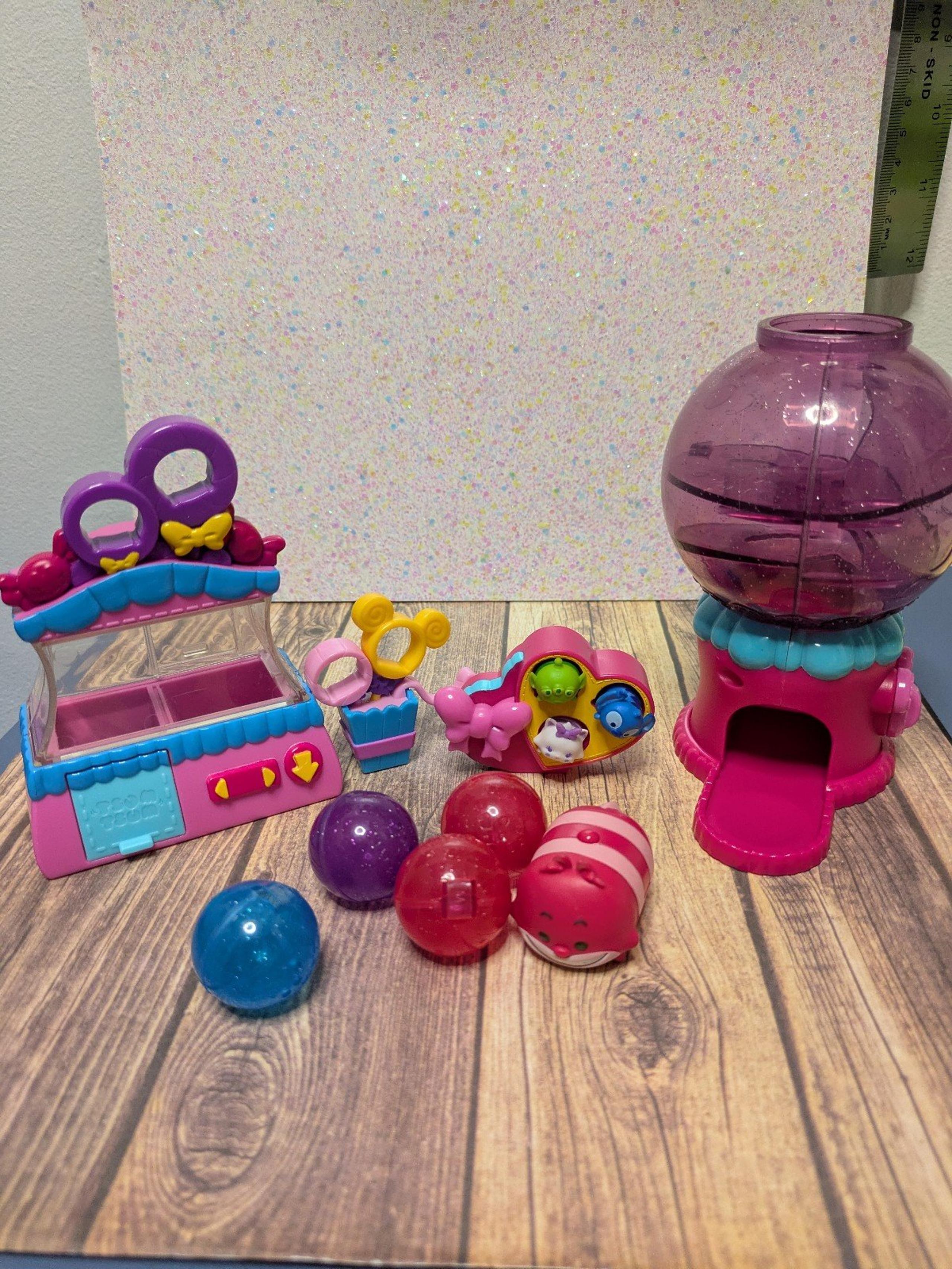 Tsum Tsum Tsweet Boutique Play Set Missing One Figure