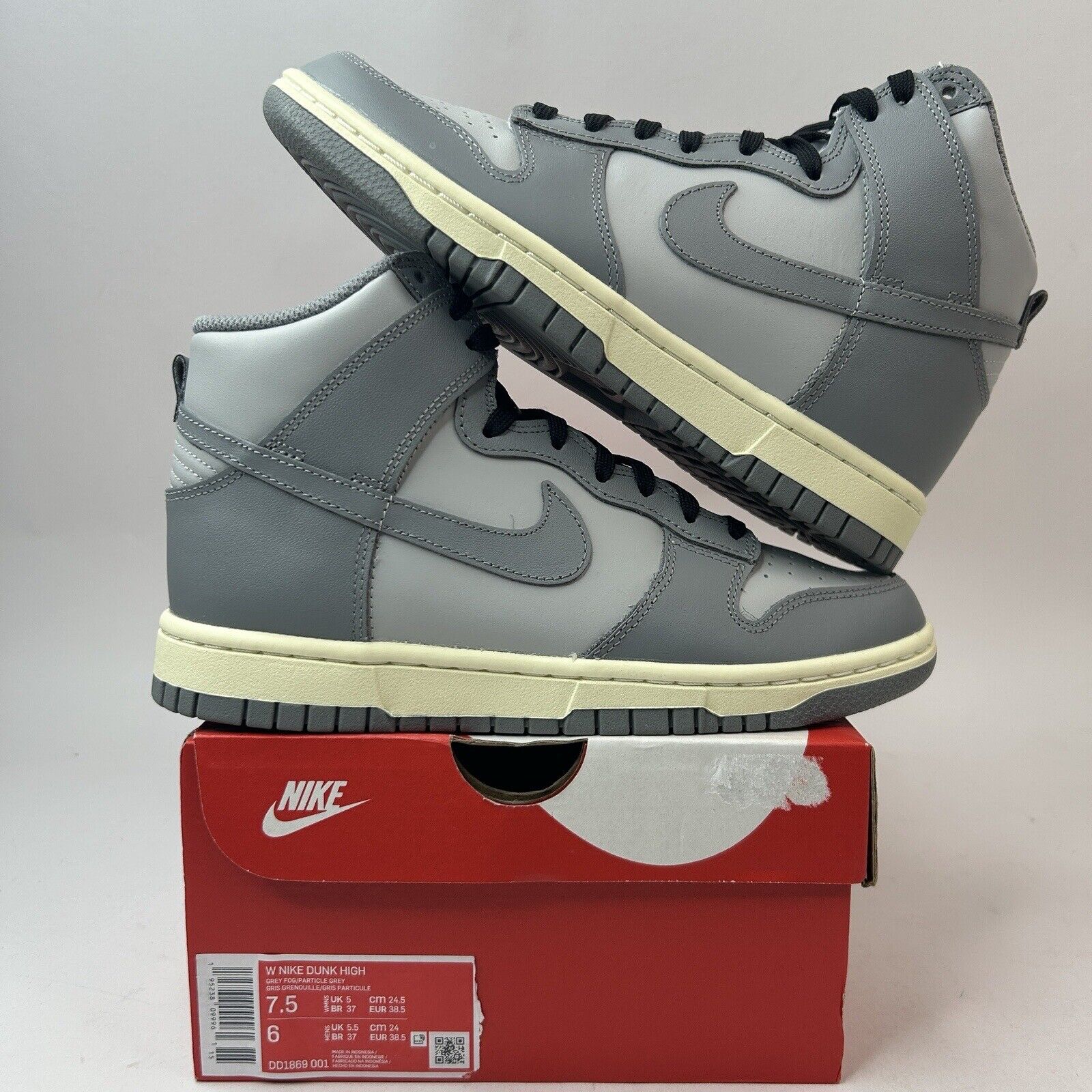 Nike Dunk High WMNS “Aged Grey/Grey Sail” 2023 DD1869-001 Women’s 7.5 New