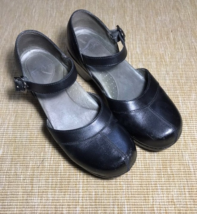 Dansko non-slip size 38 strap clogs