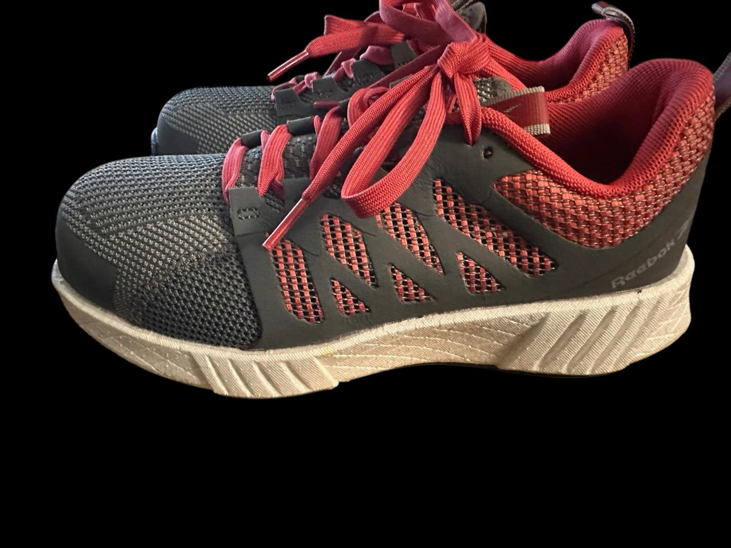 Reebok Fusion Flexweave RB312 Women's Gray Pink Athletic Work Shoe (6 Wide)