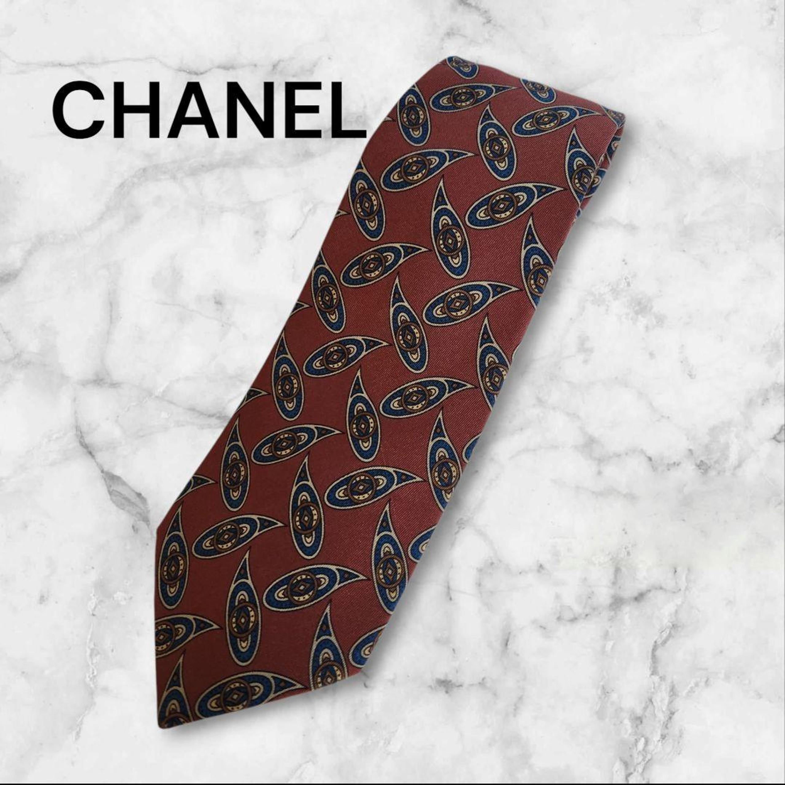 CHANEL patterned tie, red.