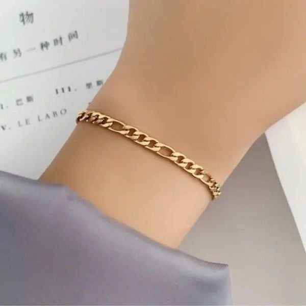 NEW 18k Gold Plated Figaro Chain Bracelet