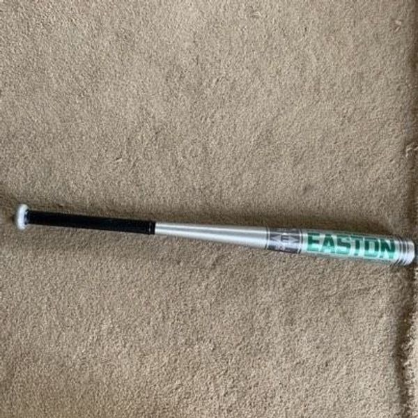 Easton Model 9 3024 Pro Big Barrel 30 in. 24 oz. Little League Baseball Bat