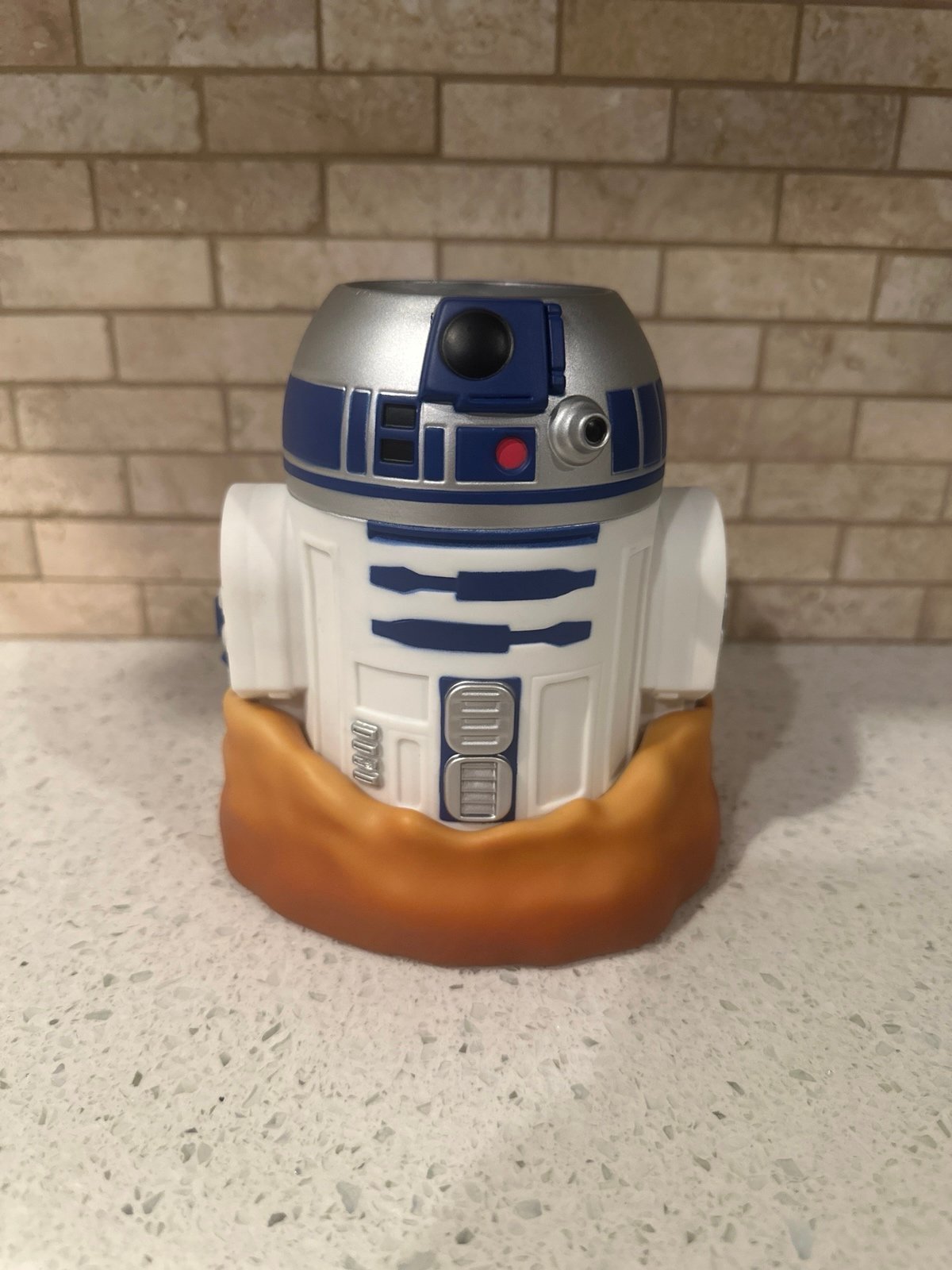 Star Wars Galaxy Box Summer 2022 r2d2 #35