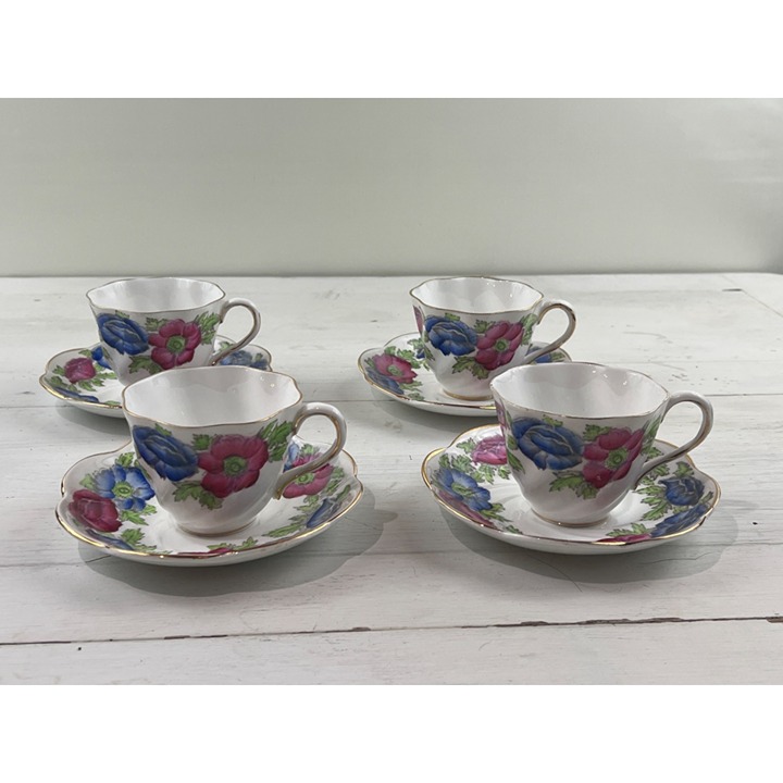 Vintage - Set of 4 Iceland Poppy Teacups & Saucers, By Salisbury