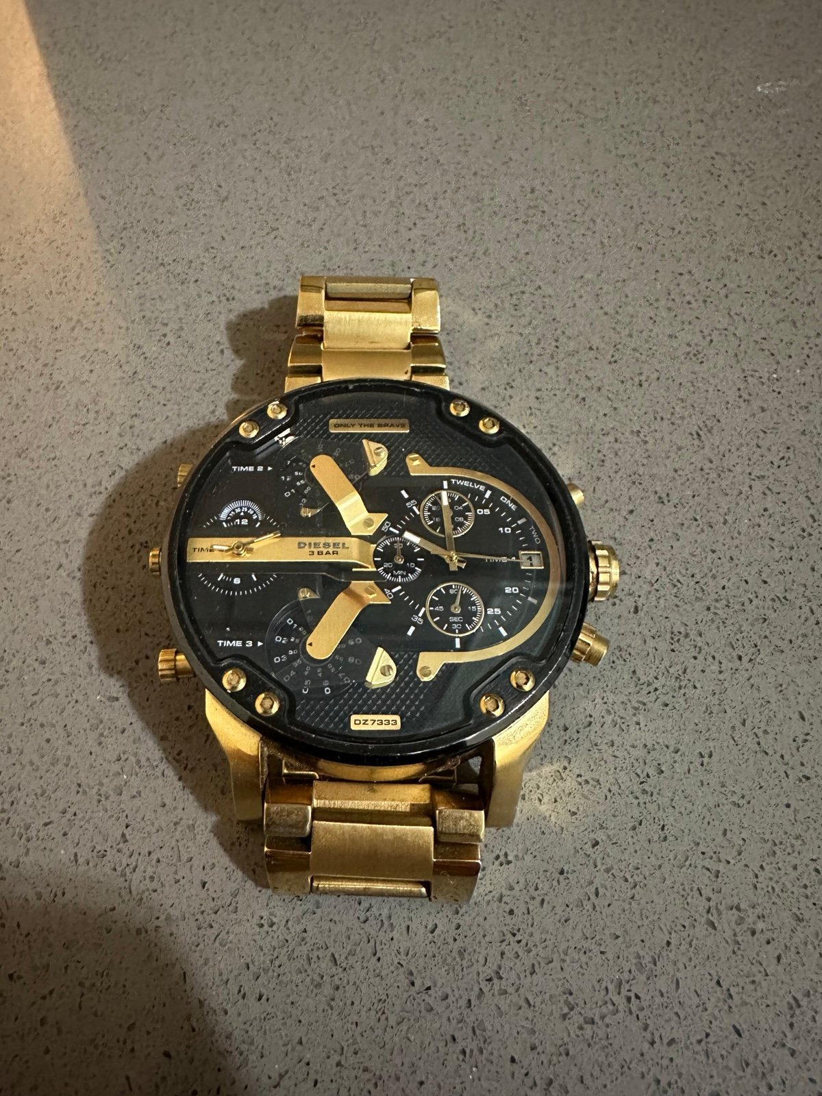 Diesel plaque gold multi time branded
