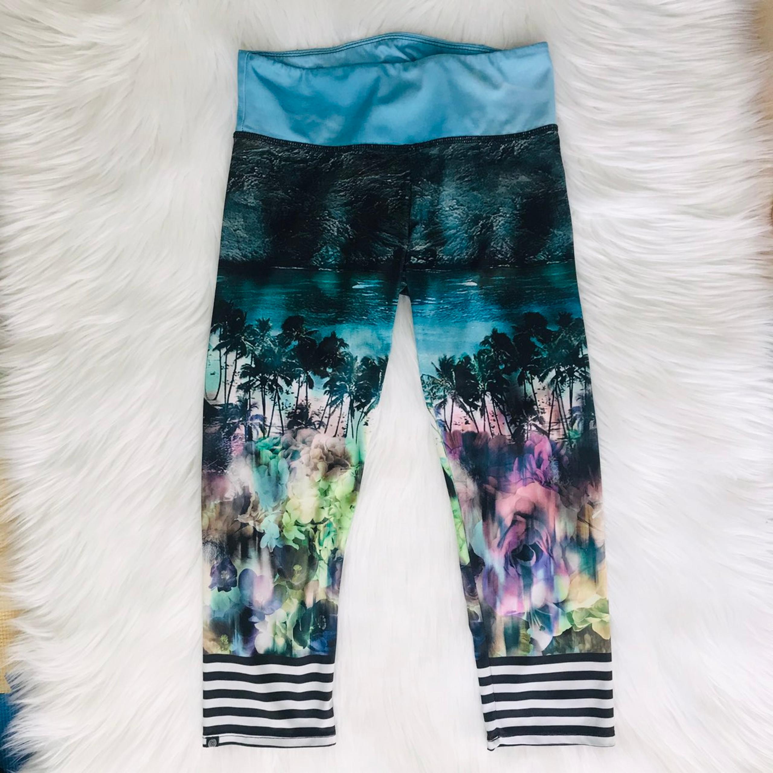 Onzie Tropical Print Crop Yoga Leggings