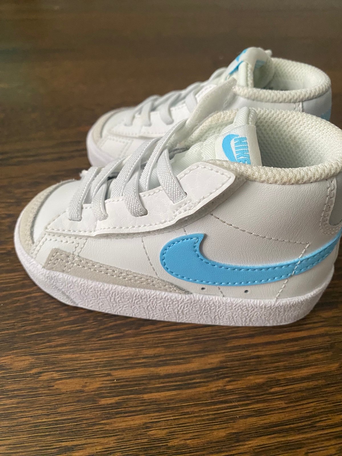 Baby walker sneakers