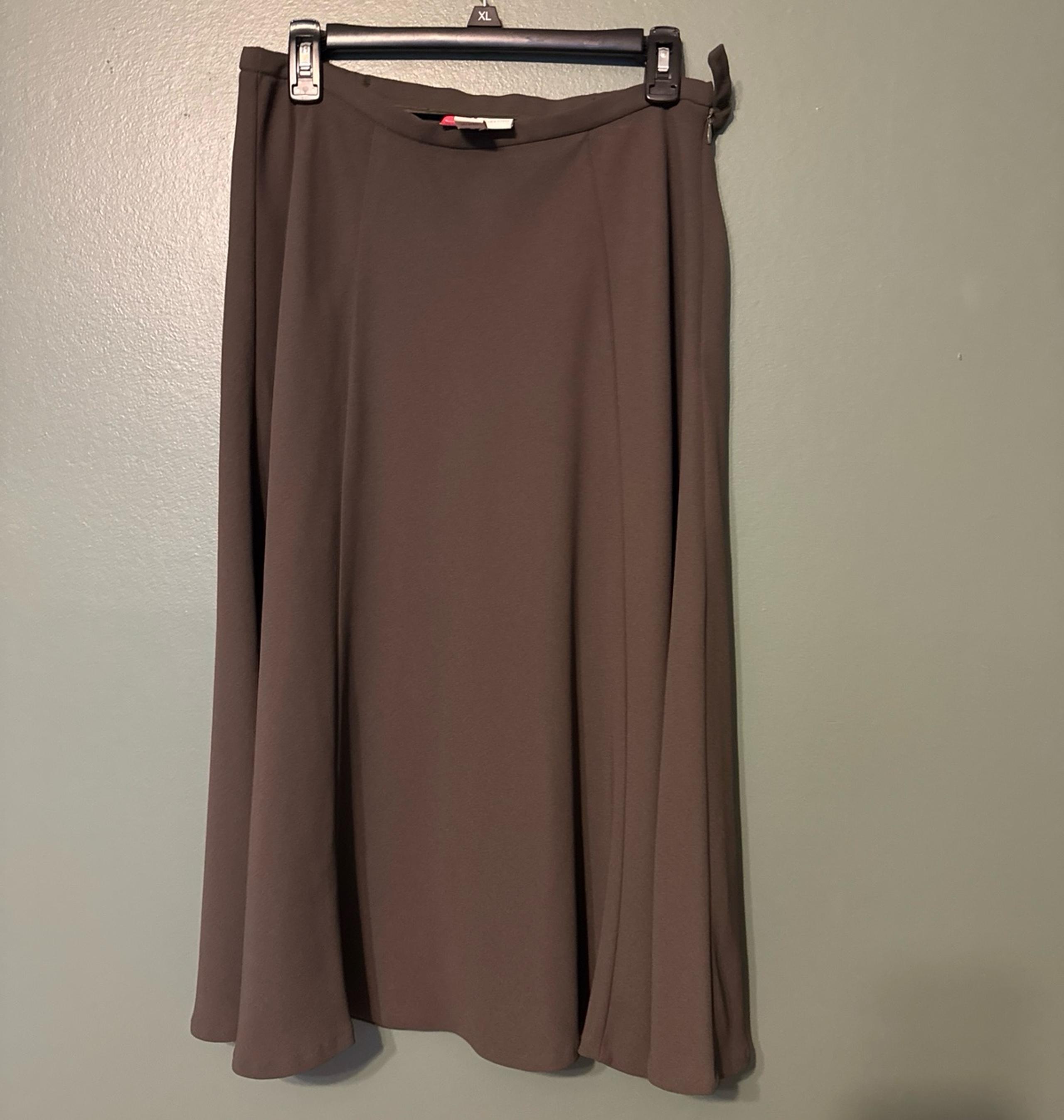 JM Collection skirt size M