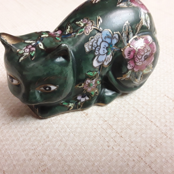 Green Cloisone Boho Vintage Cat Statue Decor