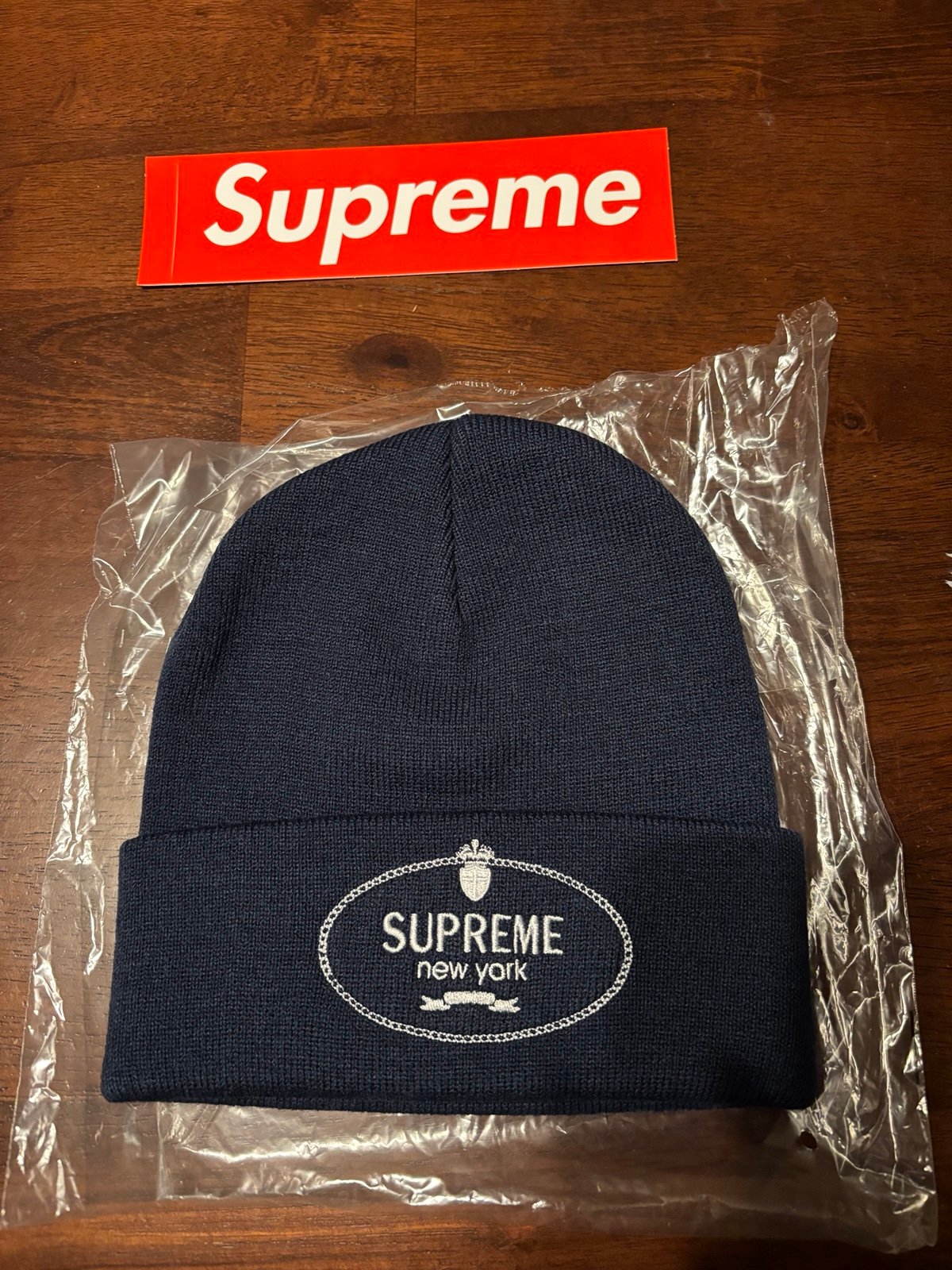 Supreme Crest Beanie Hats