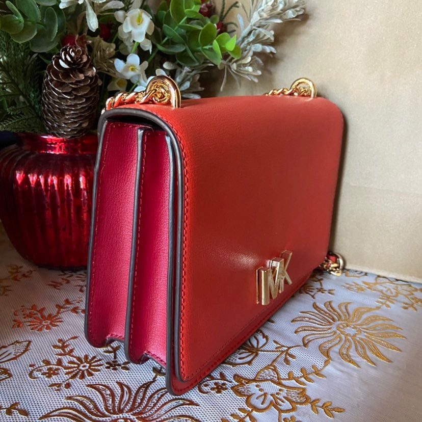 michael michael kors mott leather clutch
