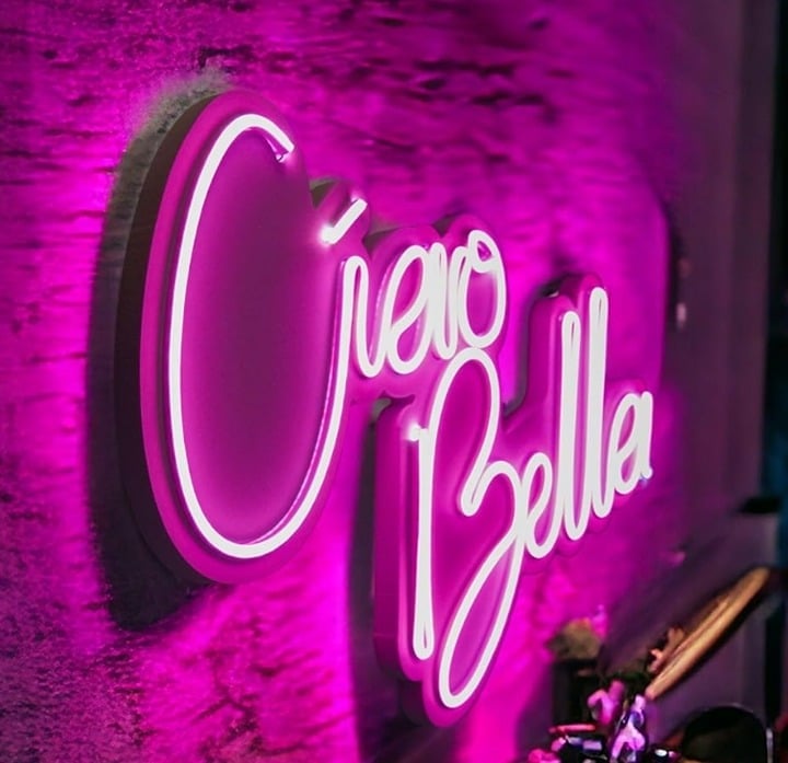 Lovely Large Bright Pink “Ciao Bello” Italian Hello Beautiful LED Light Room Dec