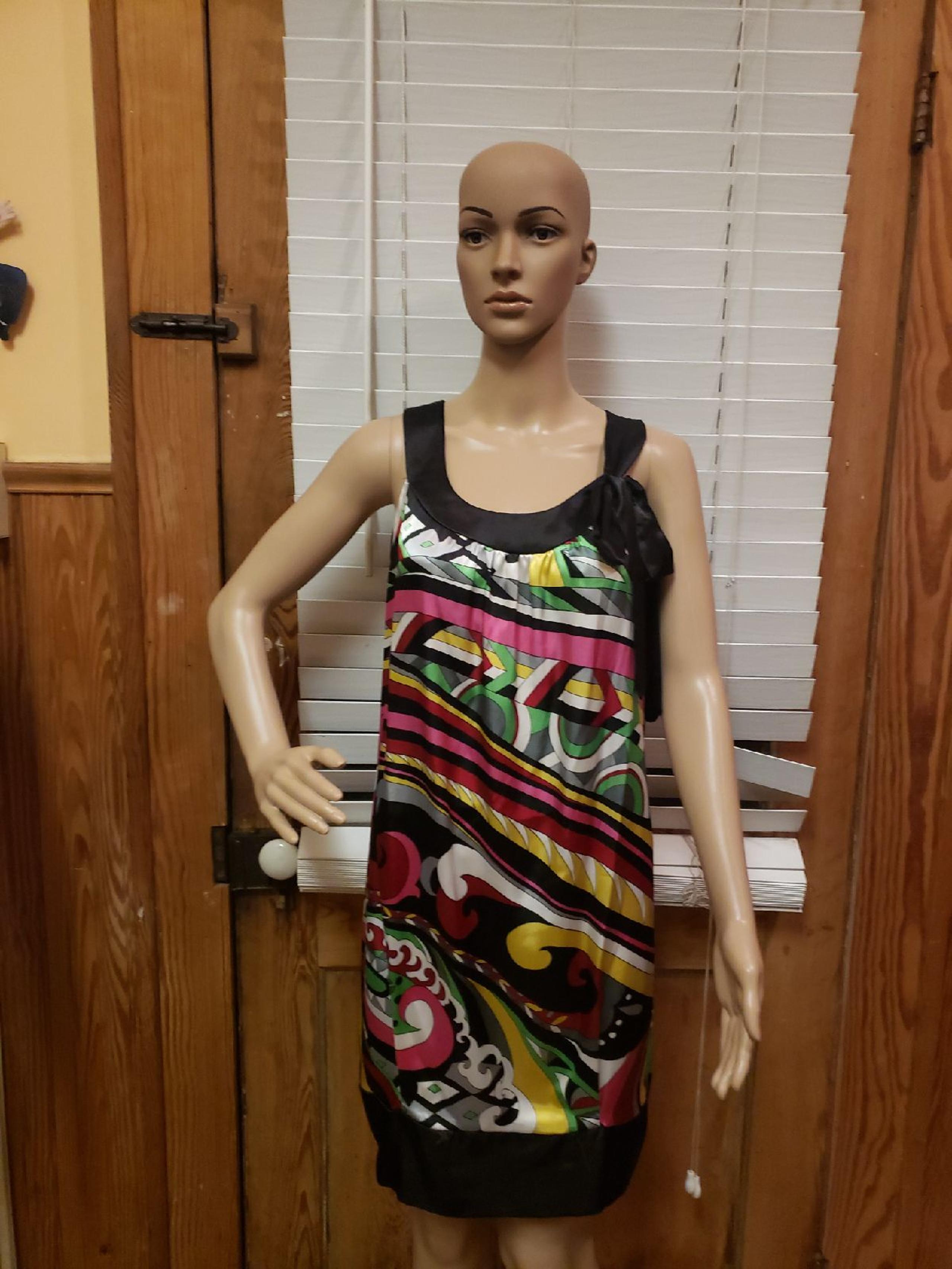 Like New XOXO Size 7 Mini Dress