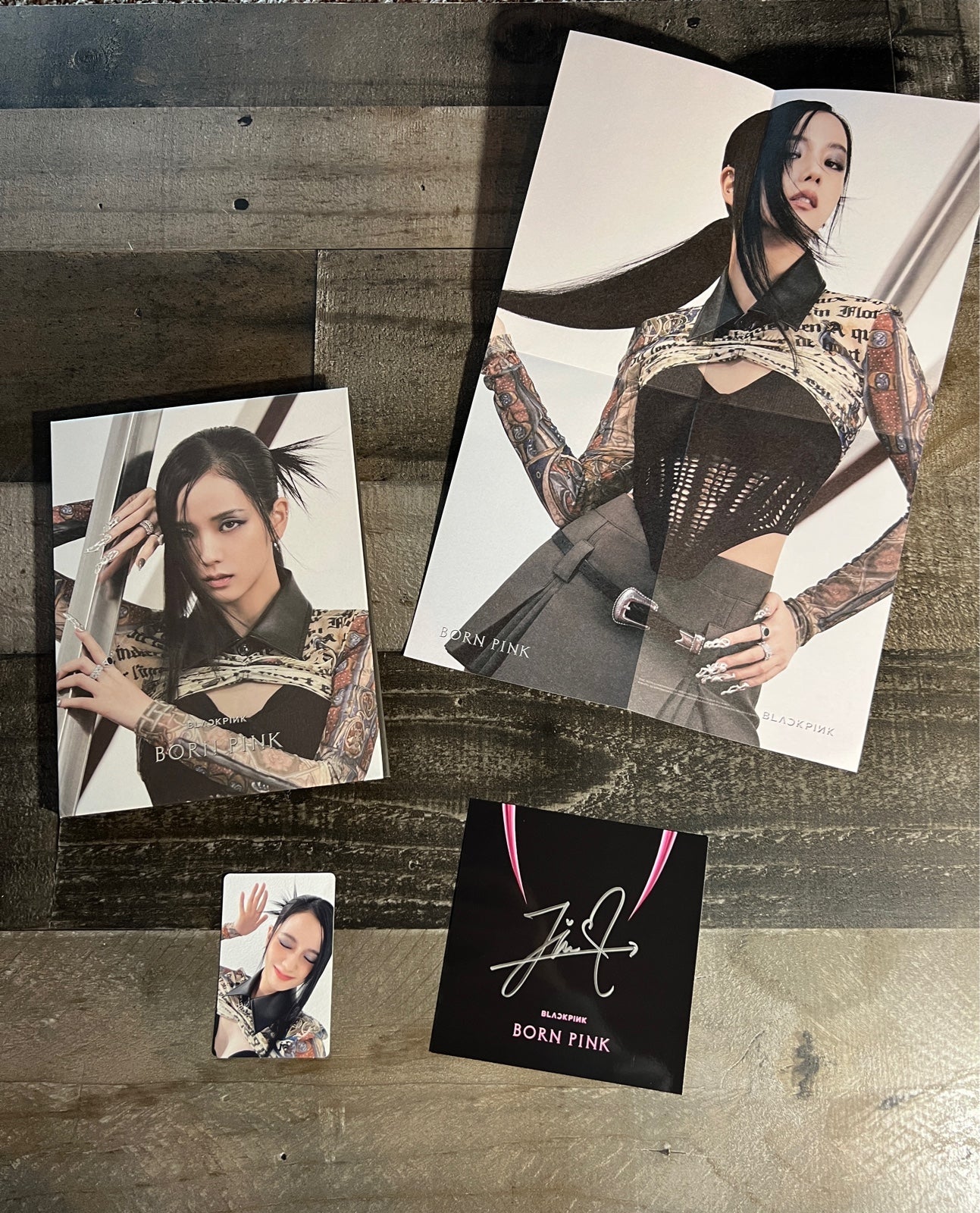 Blackpink Jisoo Born Pink signed autographed Digiback brand new Pink Venom