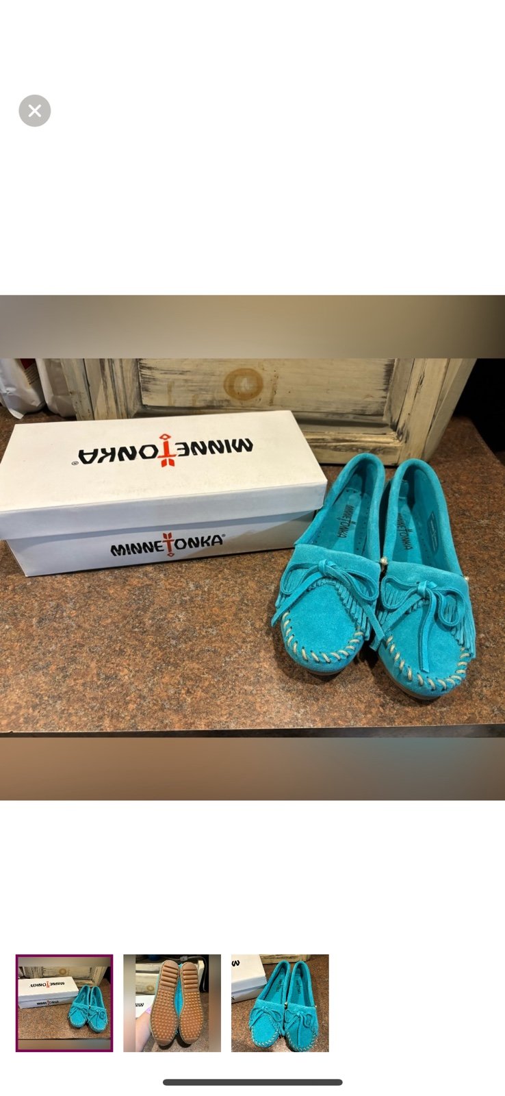 New Minnetonka teal suede shoes size 5.5