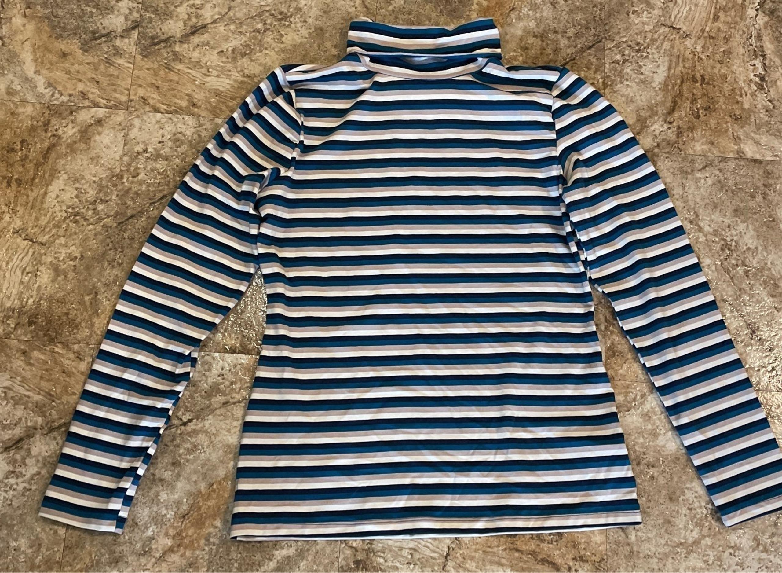 Womens Striped Turtleneck Size M- NEW - Time and Tru