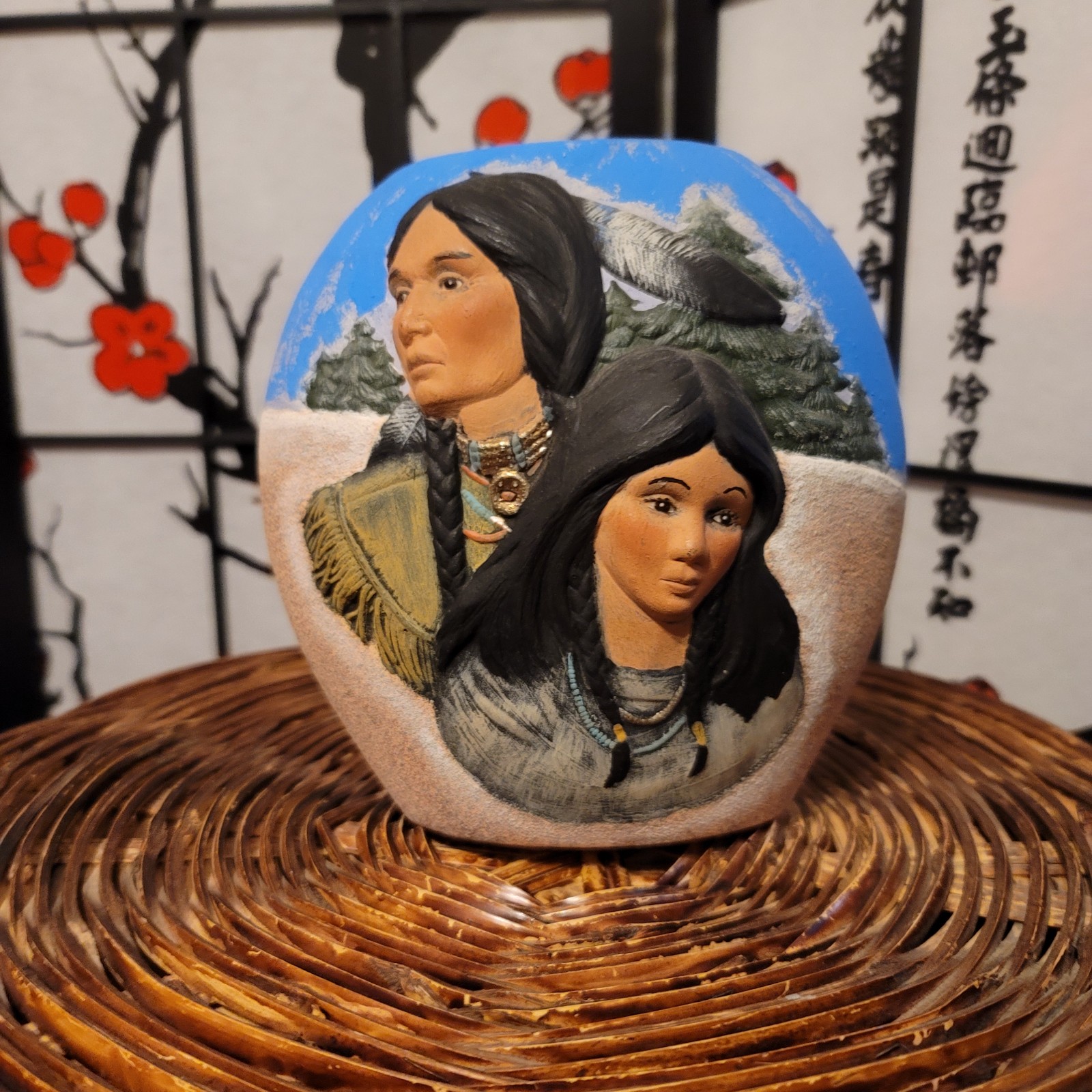 1980'S SOUTHWESTERN NATIVE AMERICAN HAND CRAFTED EMBOSSED OVAL VASE