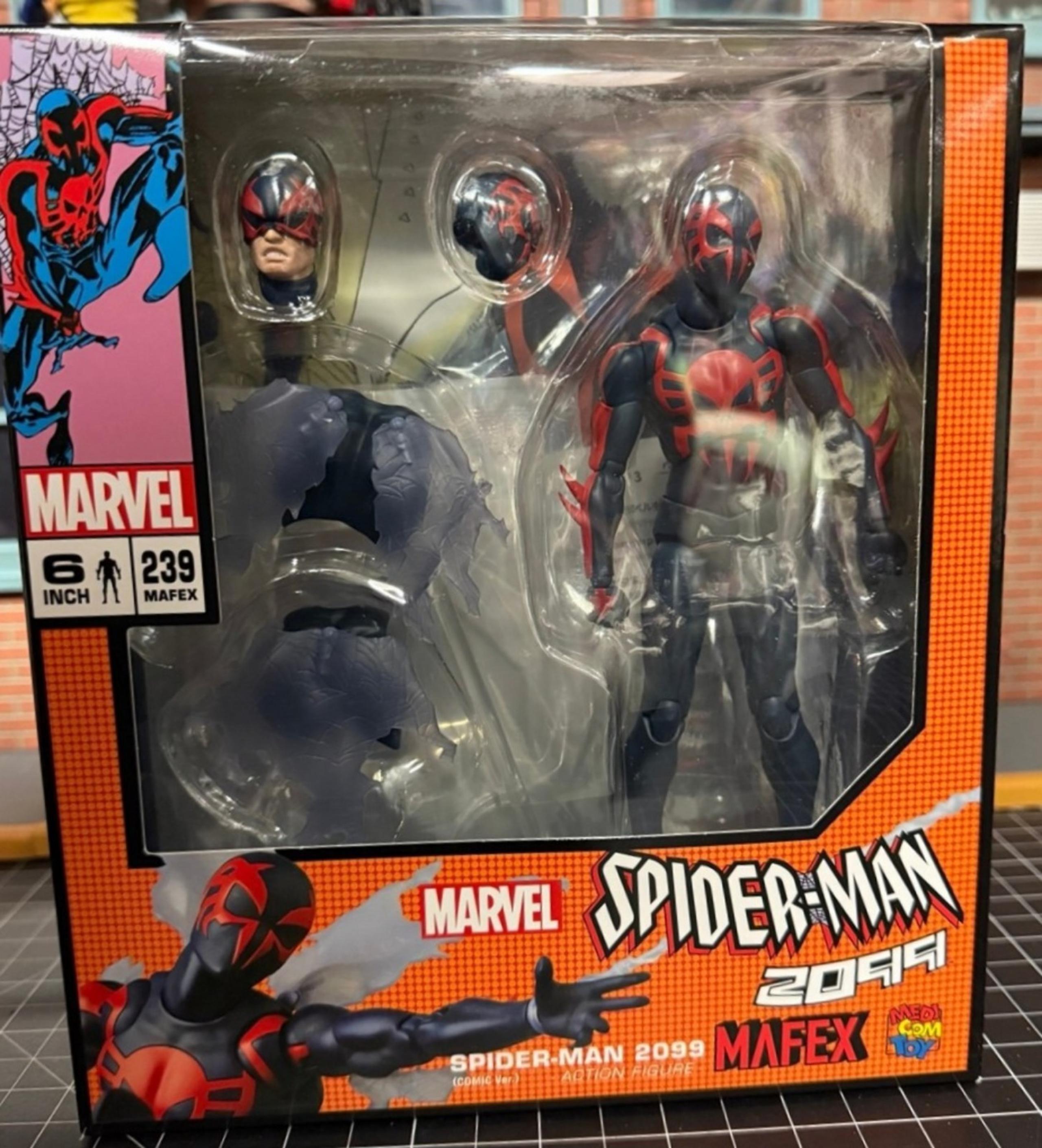 Mafex spiderman 2099