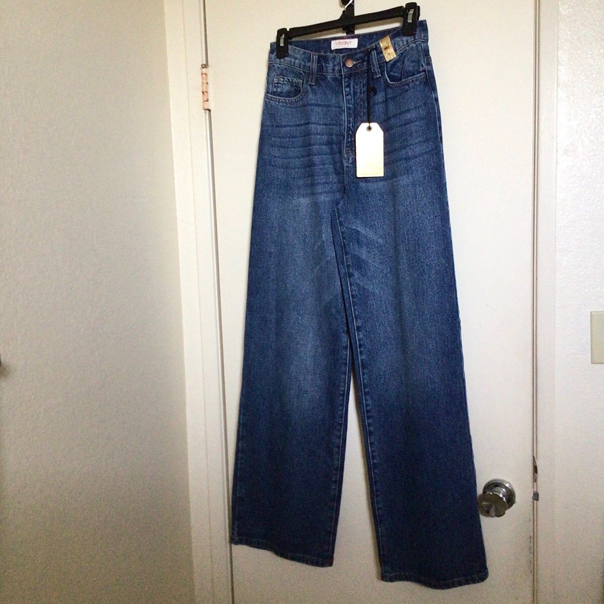 NWT Vibrant Hi-Rise Wide Leg Jeans Size 1