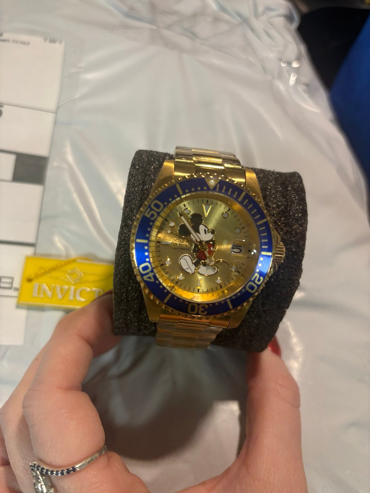 Men’s gold invicta limited edition