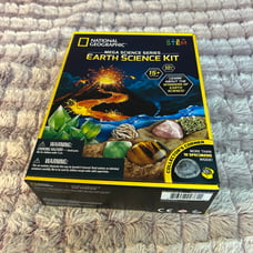 National Geographic Build your own Volcano