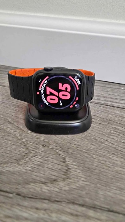 Apple watch series 8 45mm