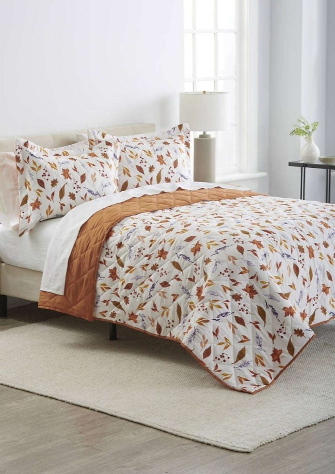 Harvest Leaves Reversible 3-Piece Quilt Set (Queen)