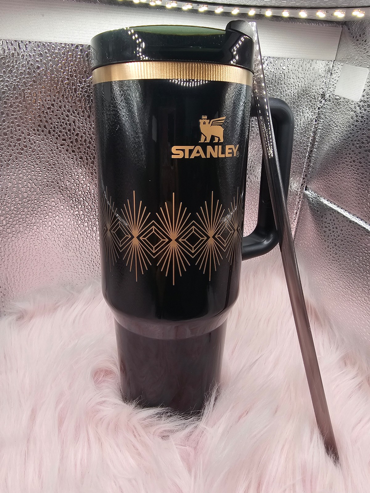 Stanley Quencher H2.0 Tumbler with Handle and Straw 40 oz | Flowstate 3-Position