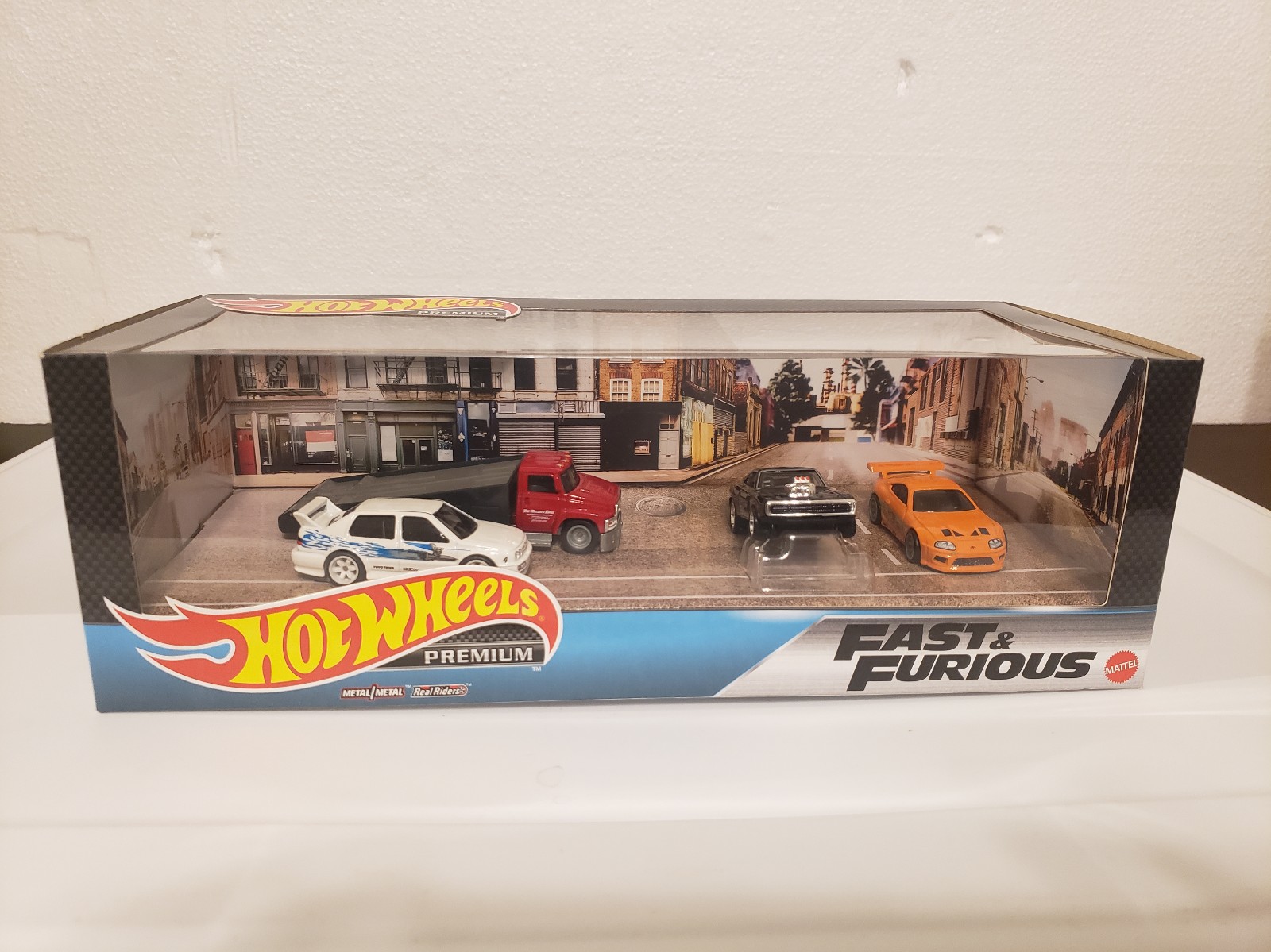 Hot Wheels Premium 2020 Fast and Furious Diorama Box Set