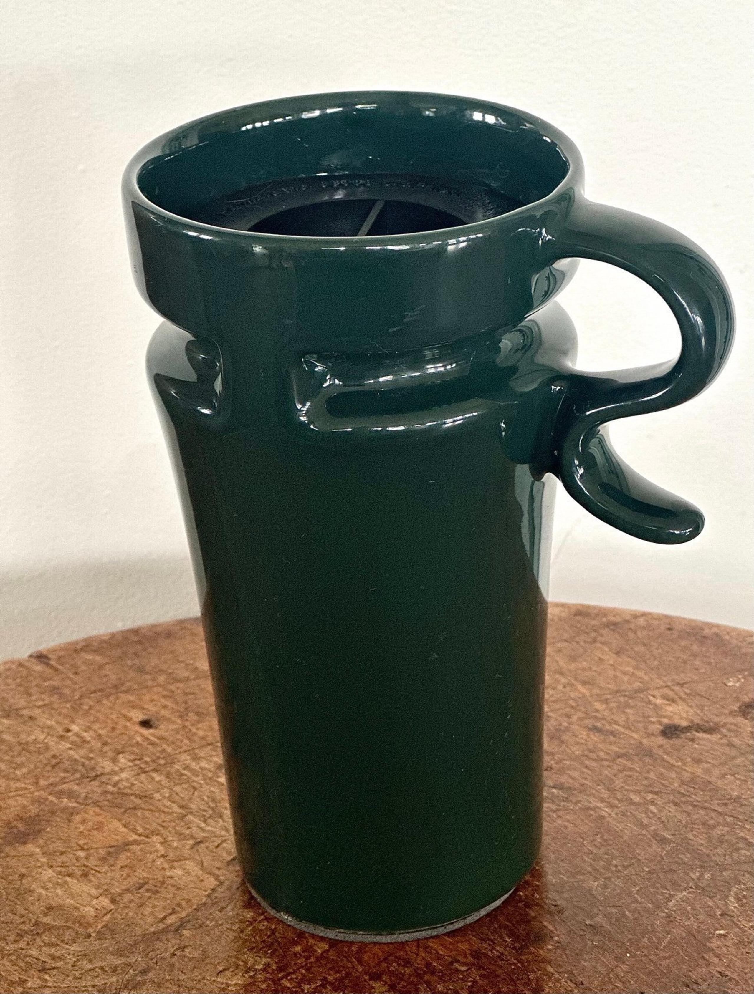 GOJO Hunter Green Travel Mug Ceramic 6” S Handle with lid 93003