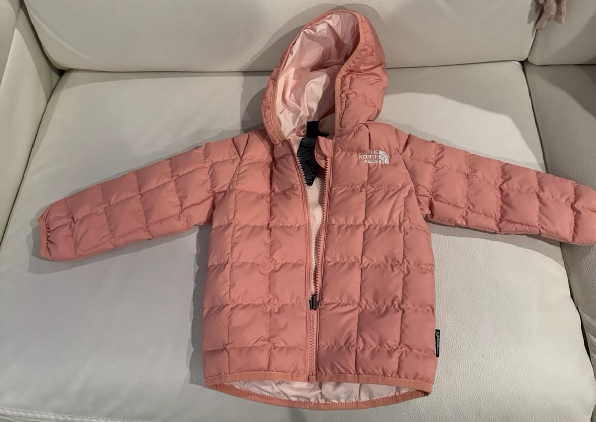 North Face thermoball infant jacket 12-18 mos EUC