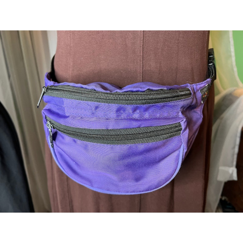 Le Pouch fanny pack belt bag purple Vintage 90s