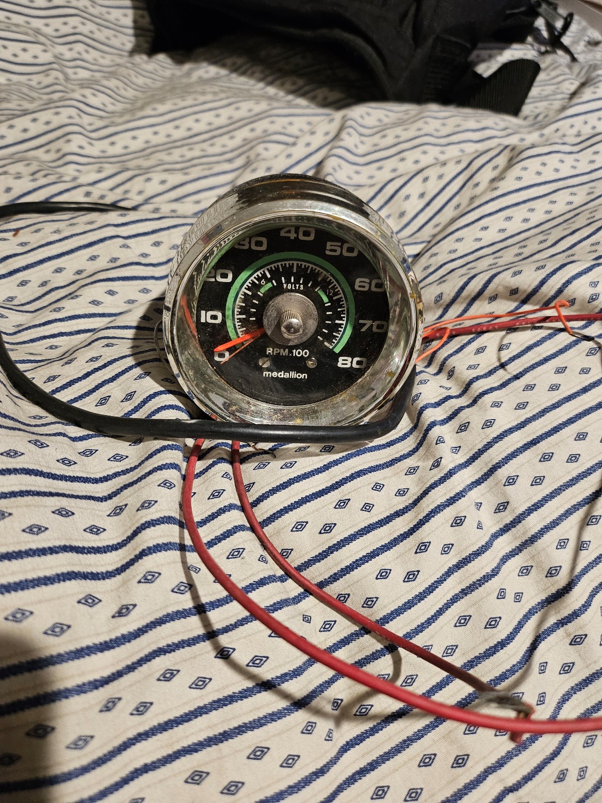 Vintage medallion RPM gauge